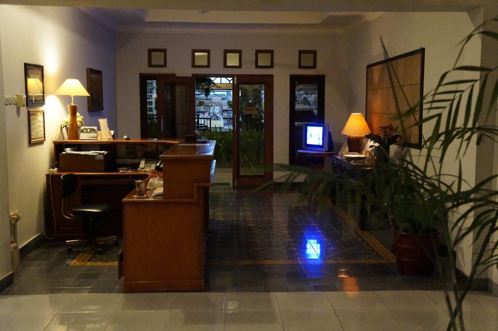 Hotel Kirana Yogyakarta Esterno foto