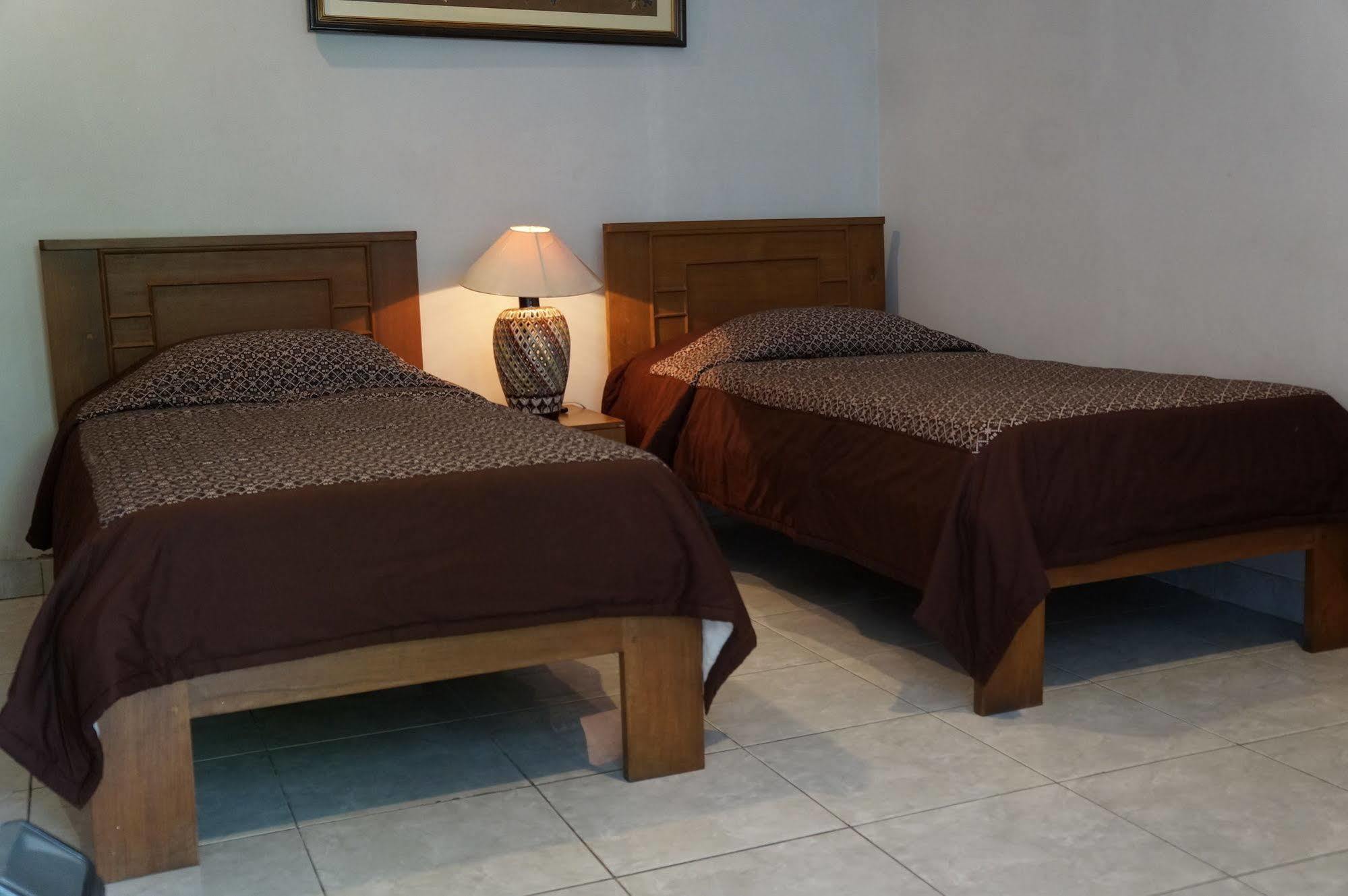Hotel Kirana Yogyakarta Esterno foto